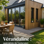 Une belle véranda lumineuse et spacieuse qui agrandit une maison moderne