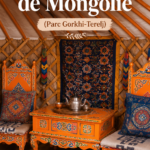 Aventure en famille dans les prairies de Mongolie avec paysages verdoyants