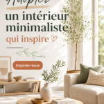 Un intérieur minimaliste chaleureux avec des couleurs apaisantes et peu de meubles.
